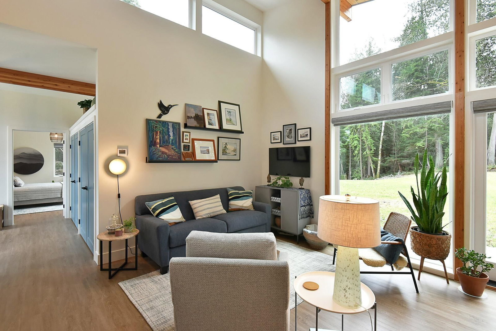Listing Image 12