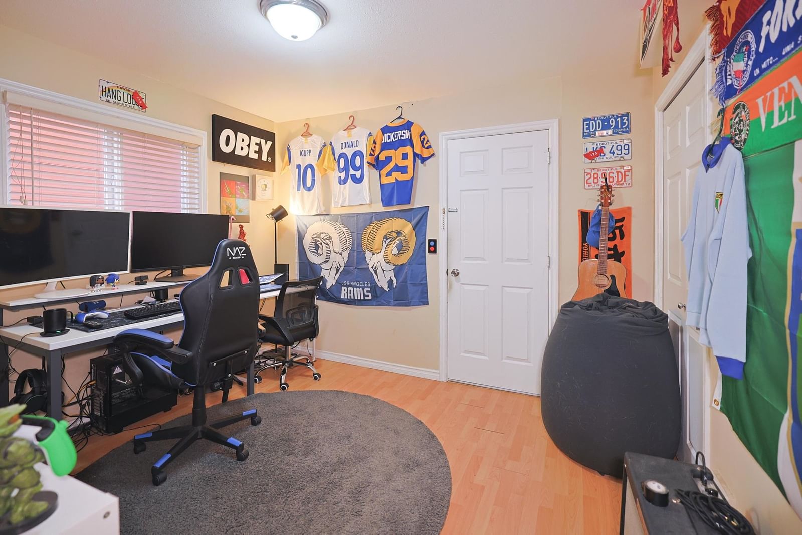 Listing Image 11