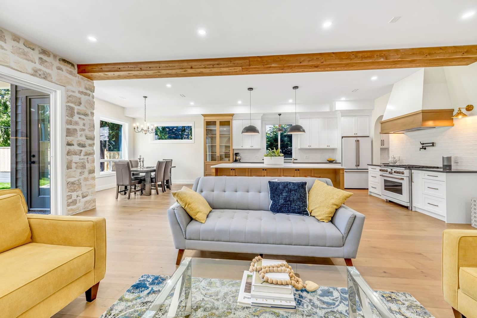 Listing Image 13