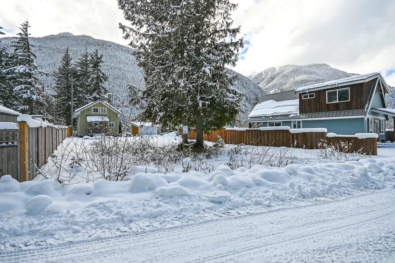 Listing Image 1