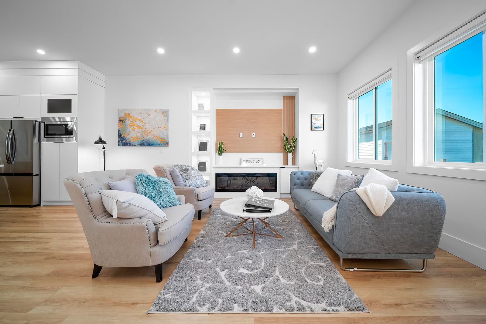 Listing Image 11
