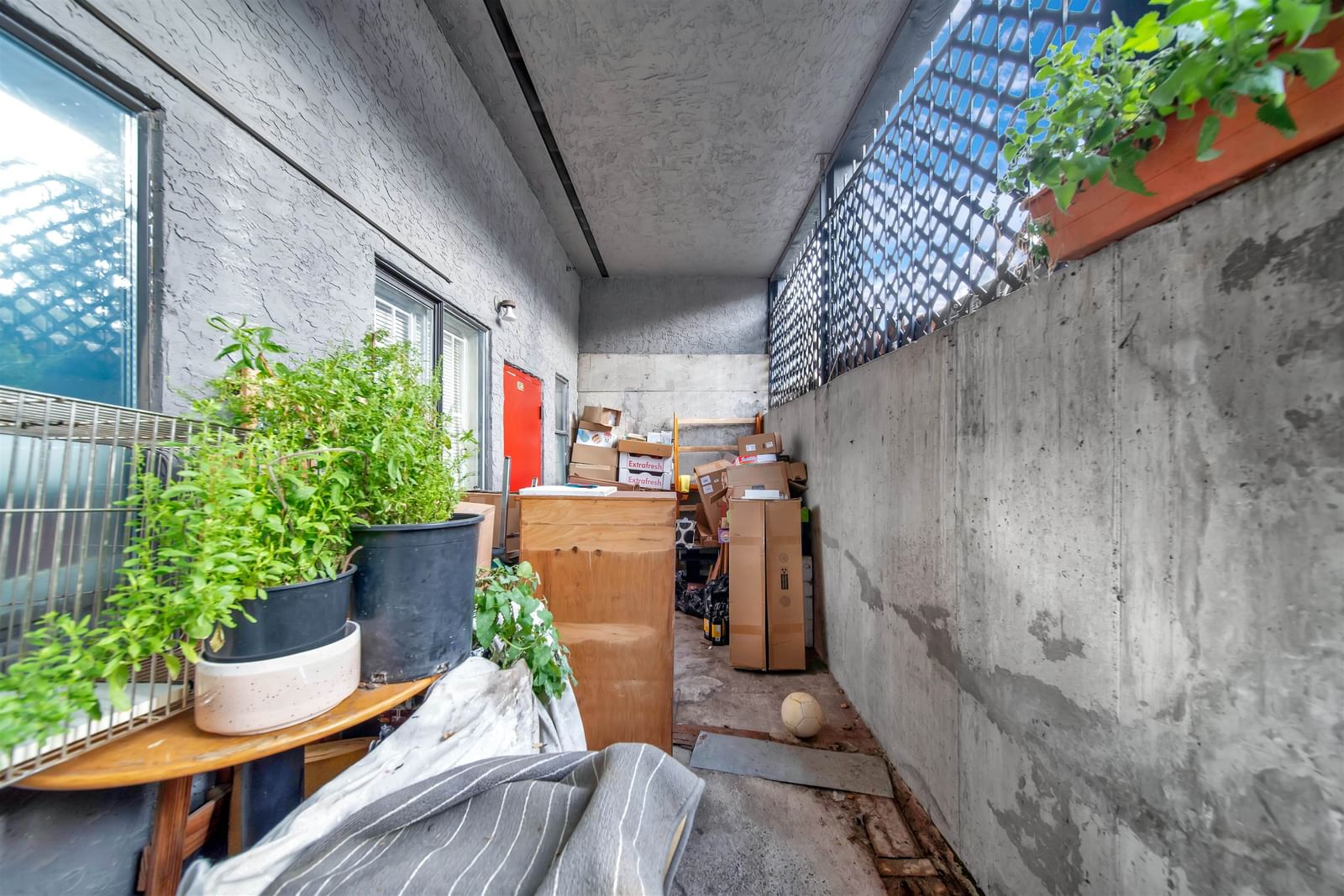 Listing Image 16