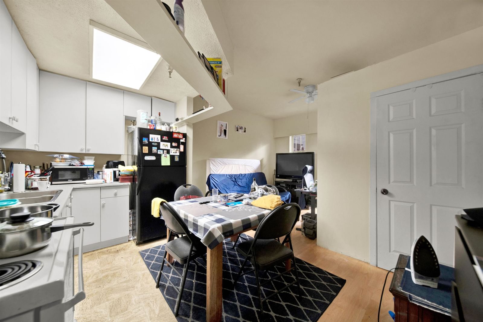 Listing photo 5