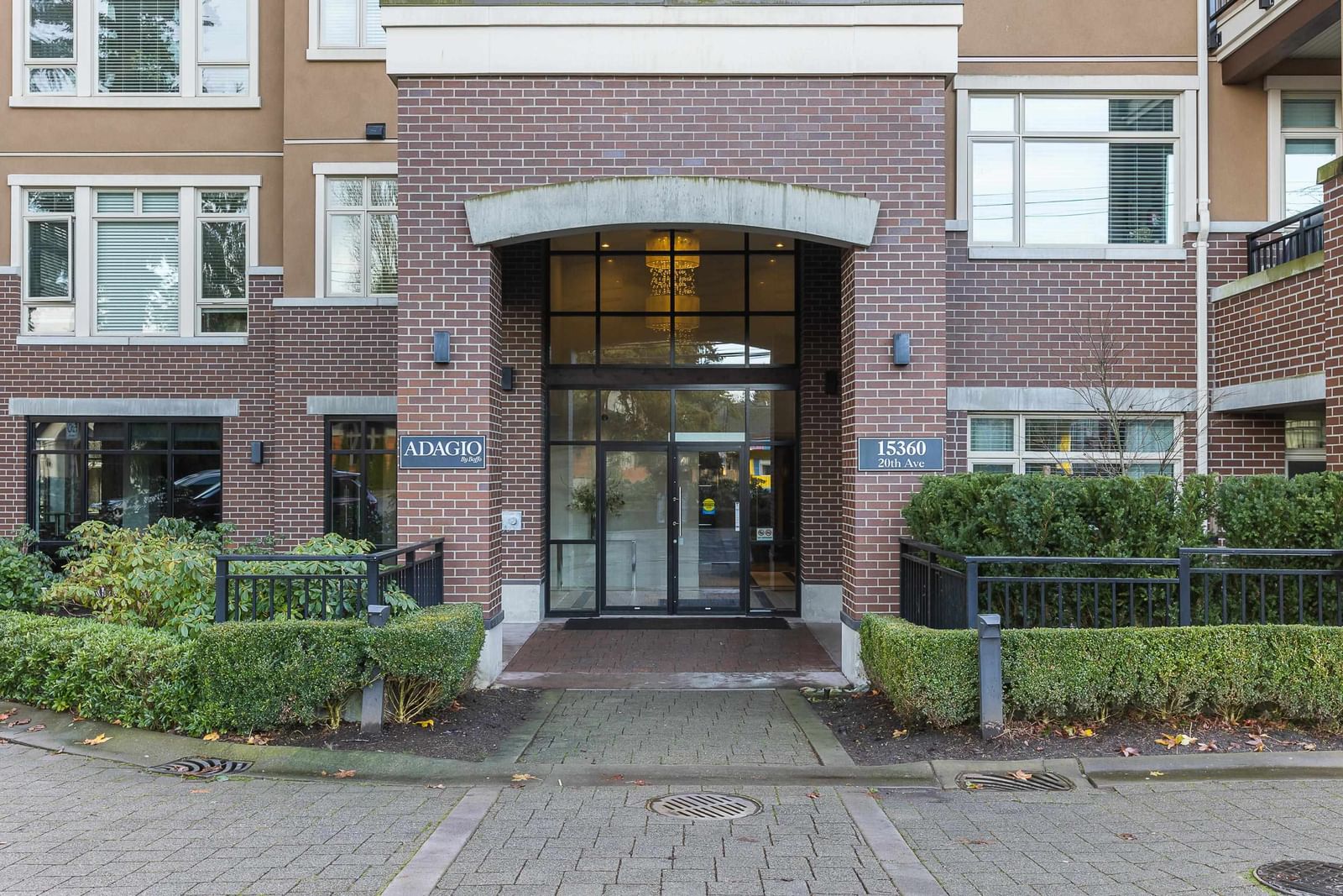 Listing Image 5
