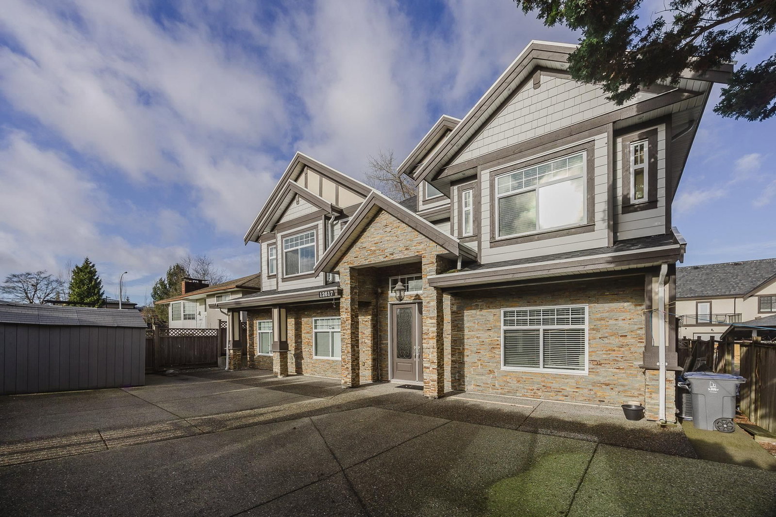 Listing Image 6