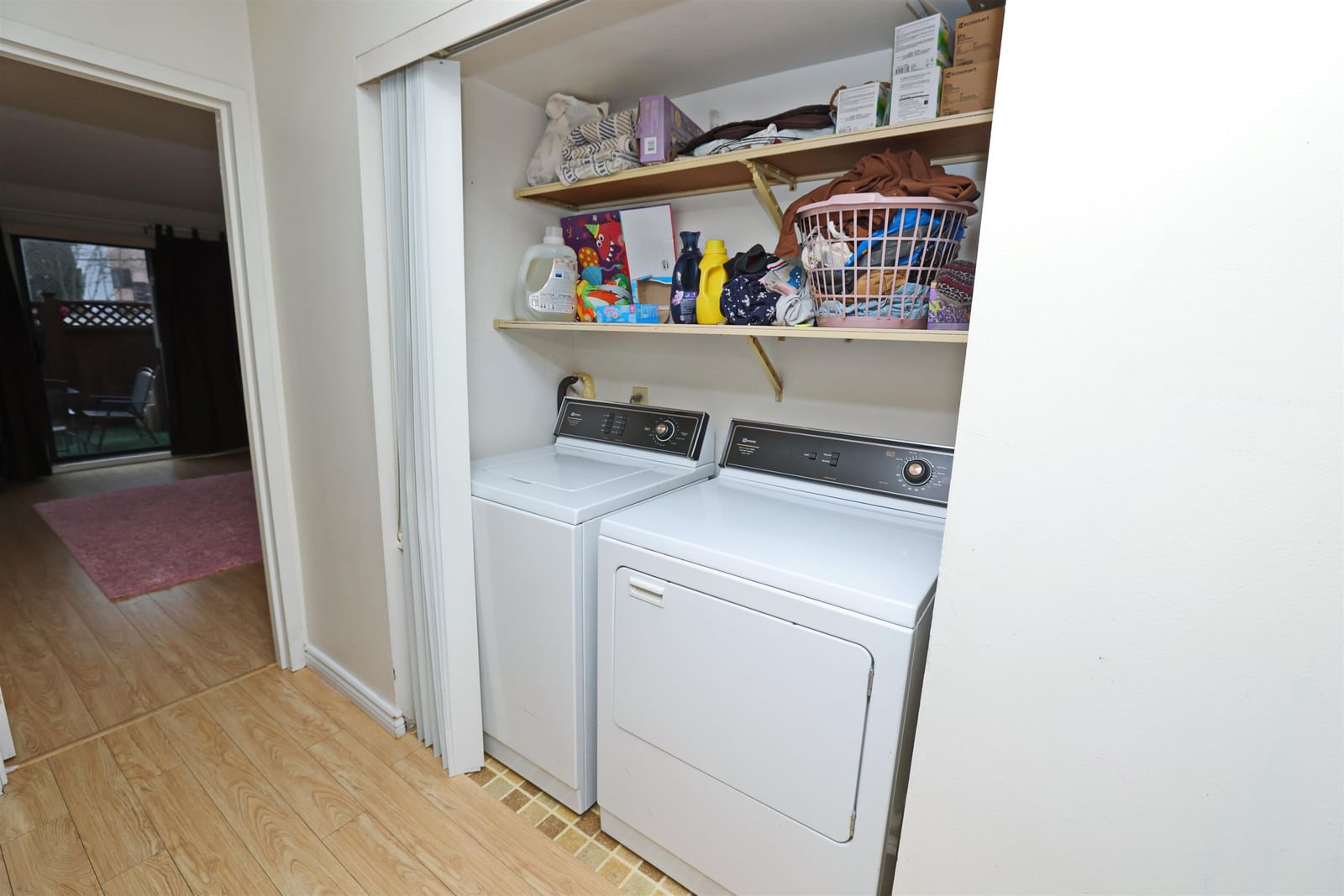Listing Image 8