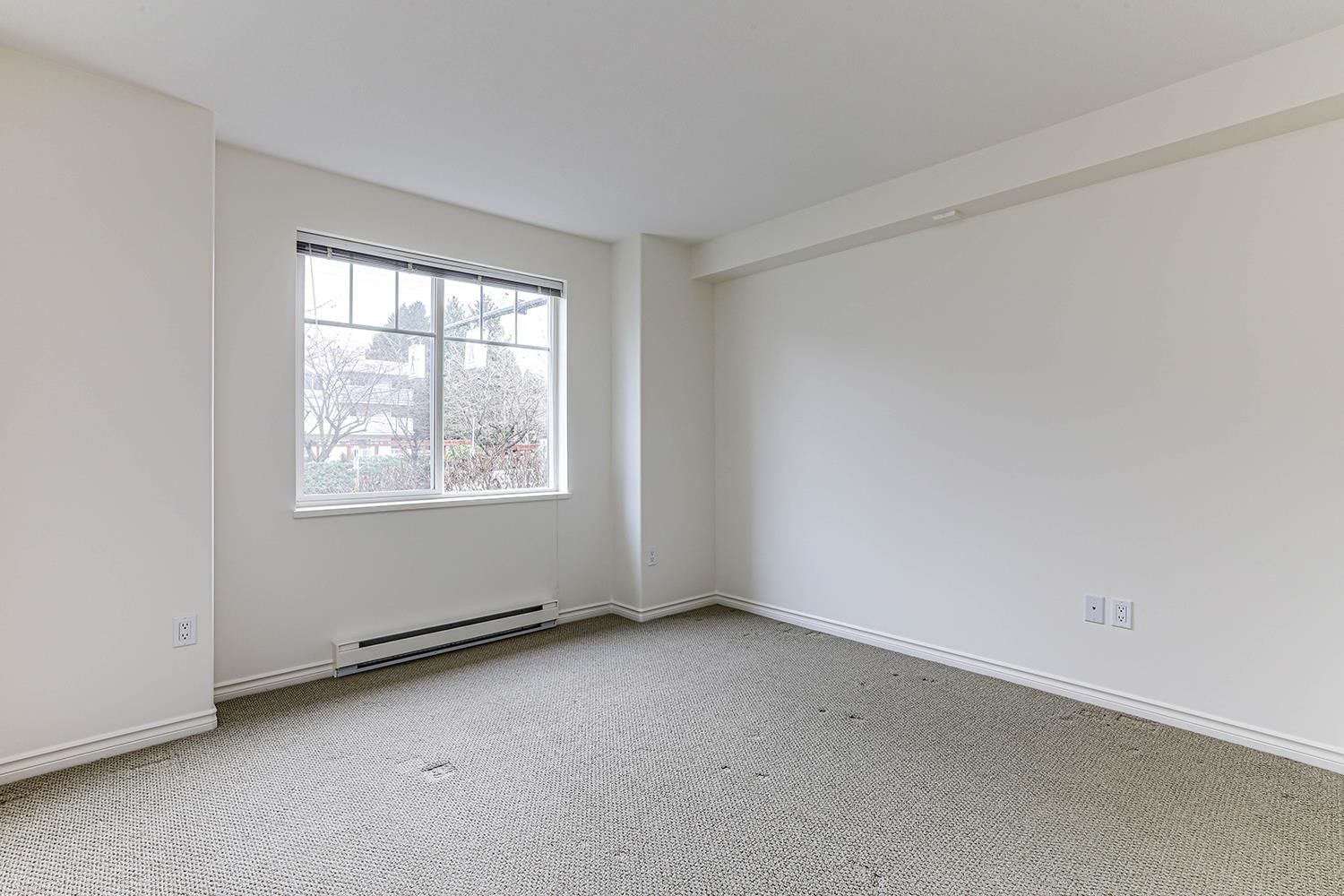 Listing Image 24