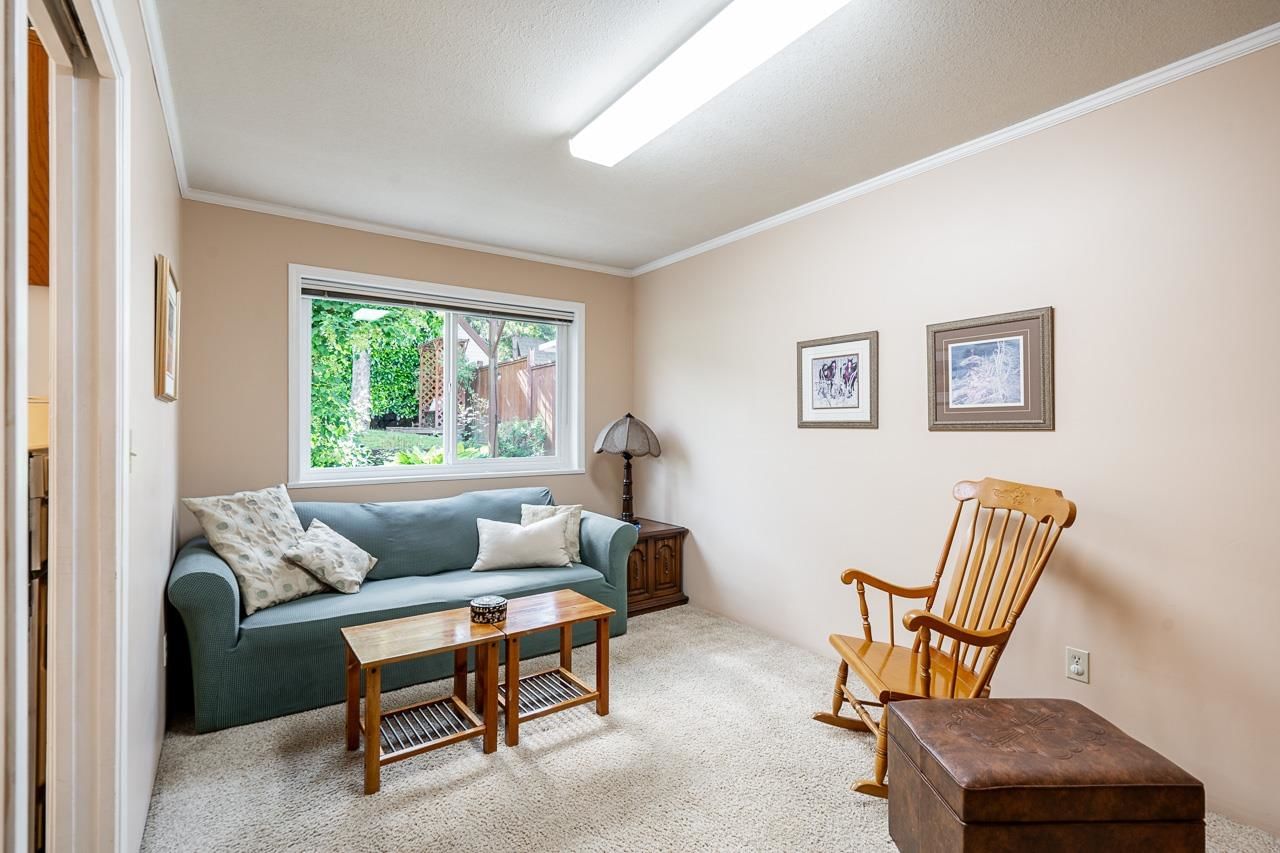 Listing Image 17