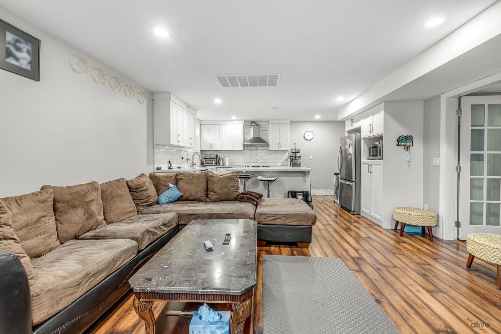 Listing Image 22