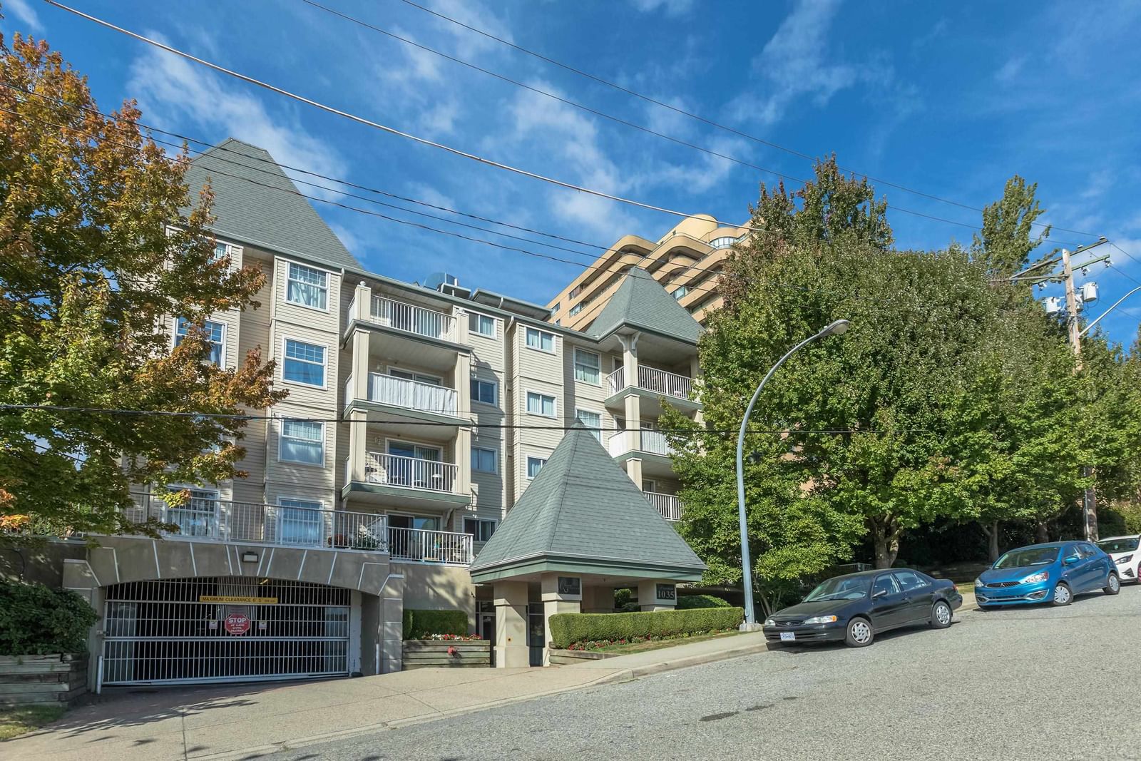 Listing Image 13