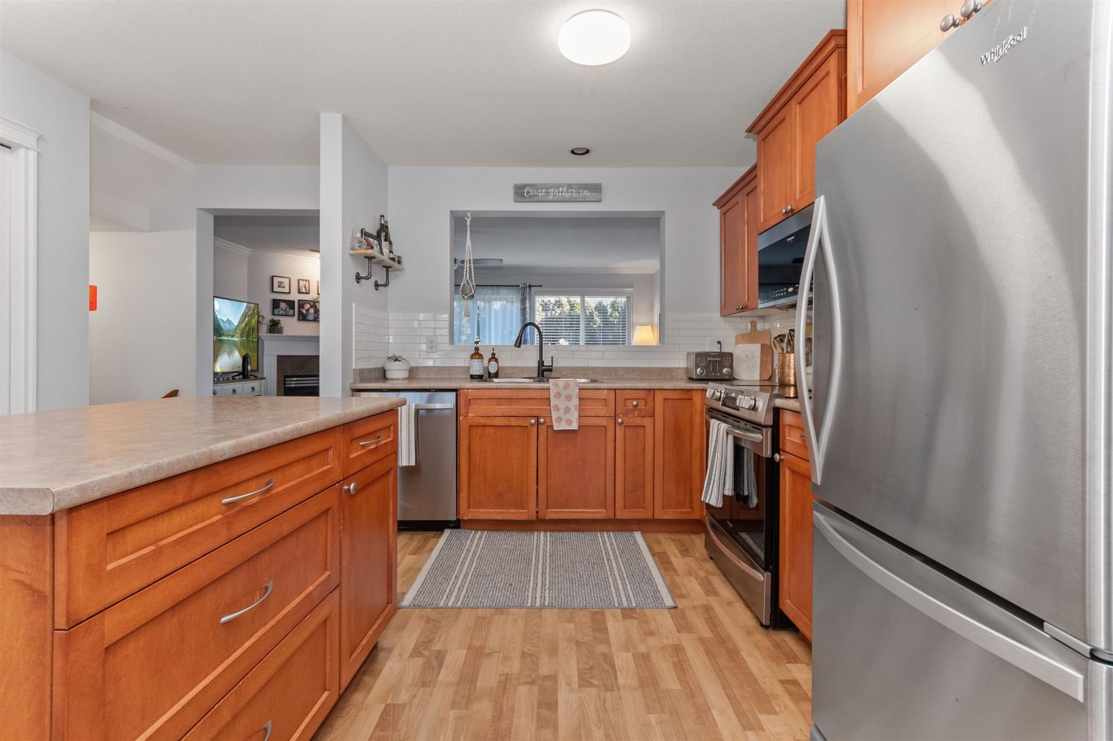 Listing Image 10