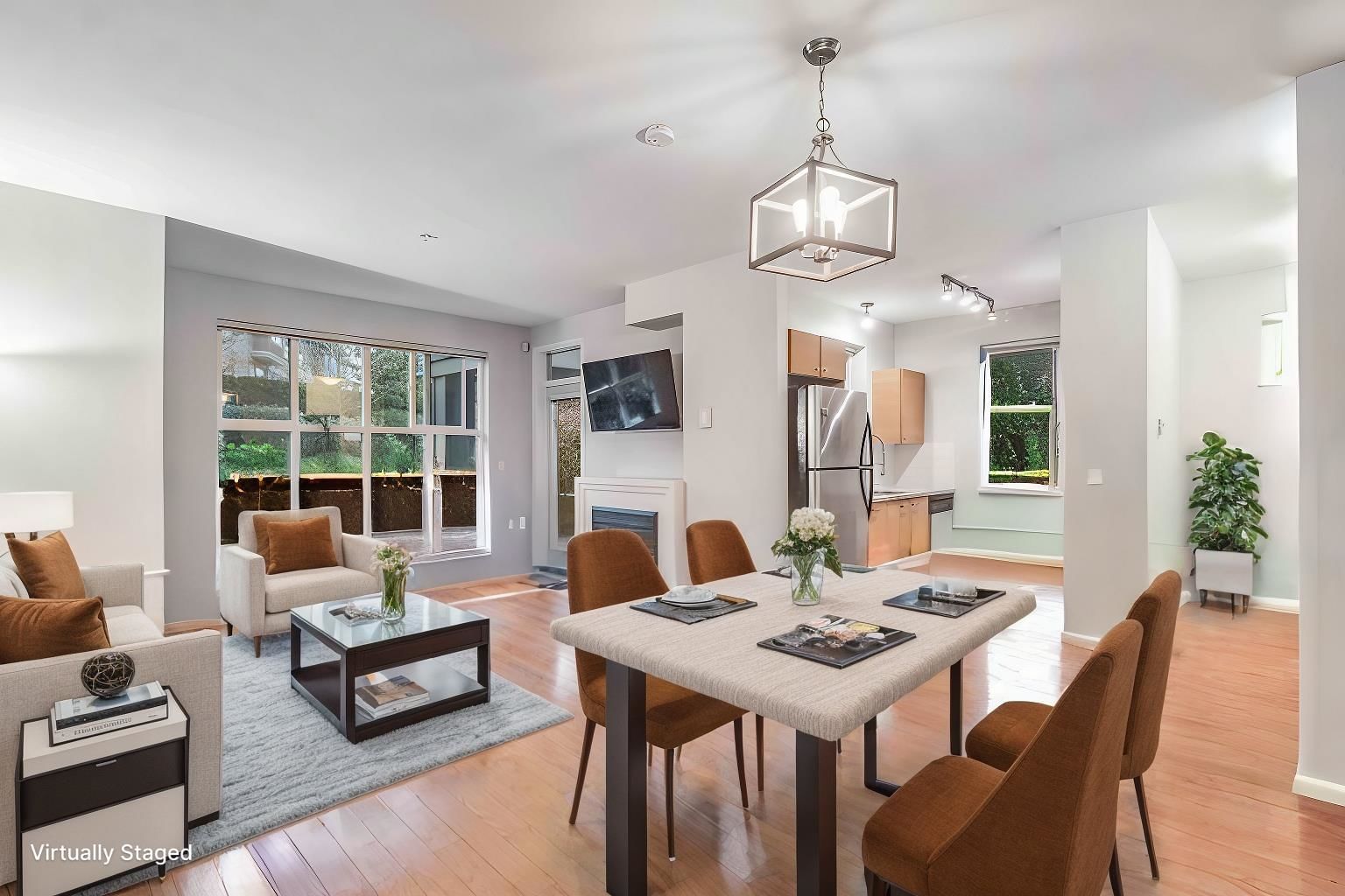 Listing Image 10