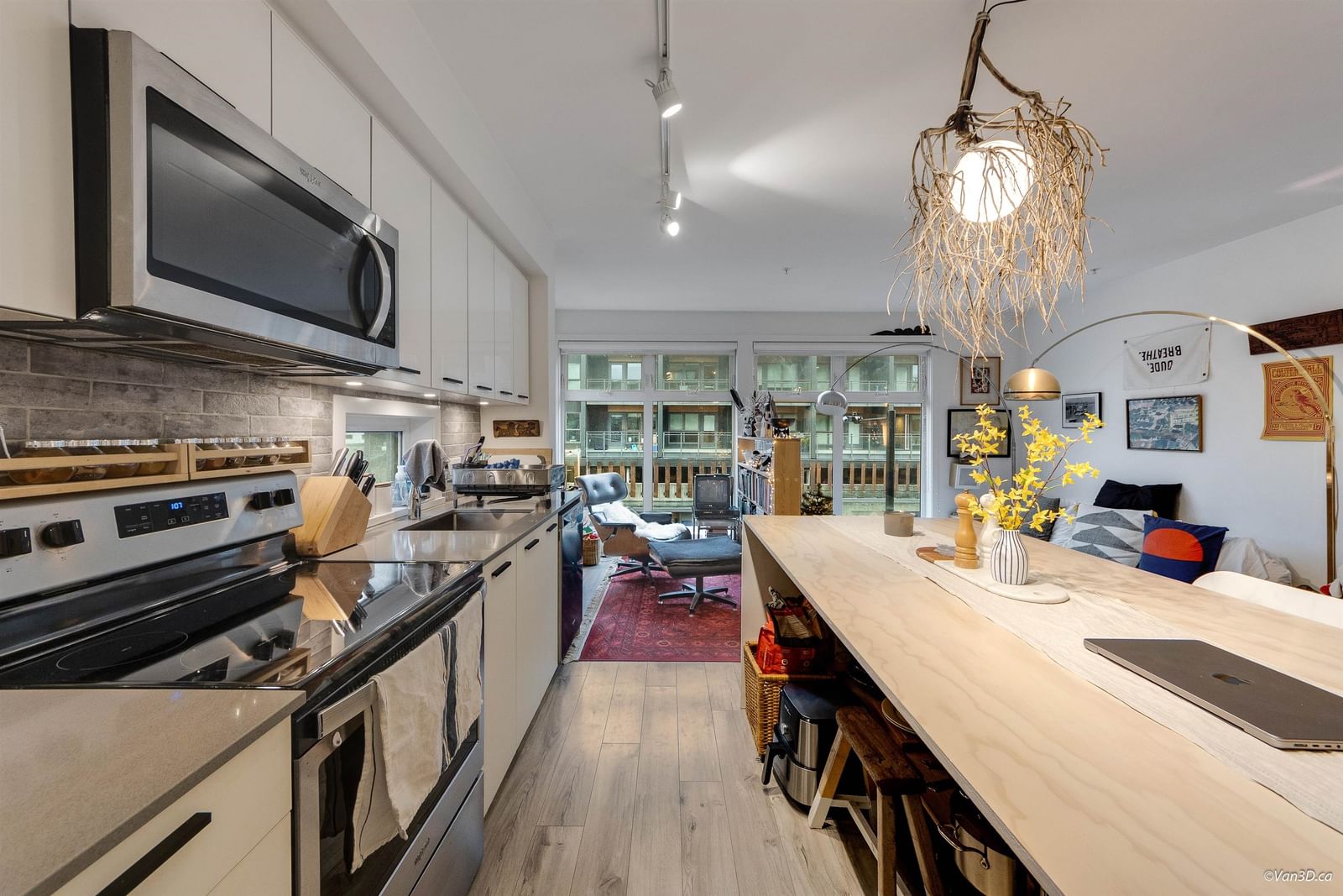 Listing Image 13