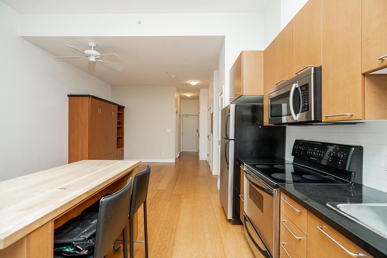 Listing Image 19