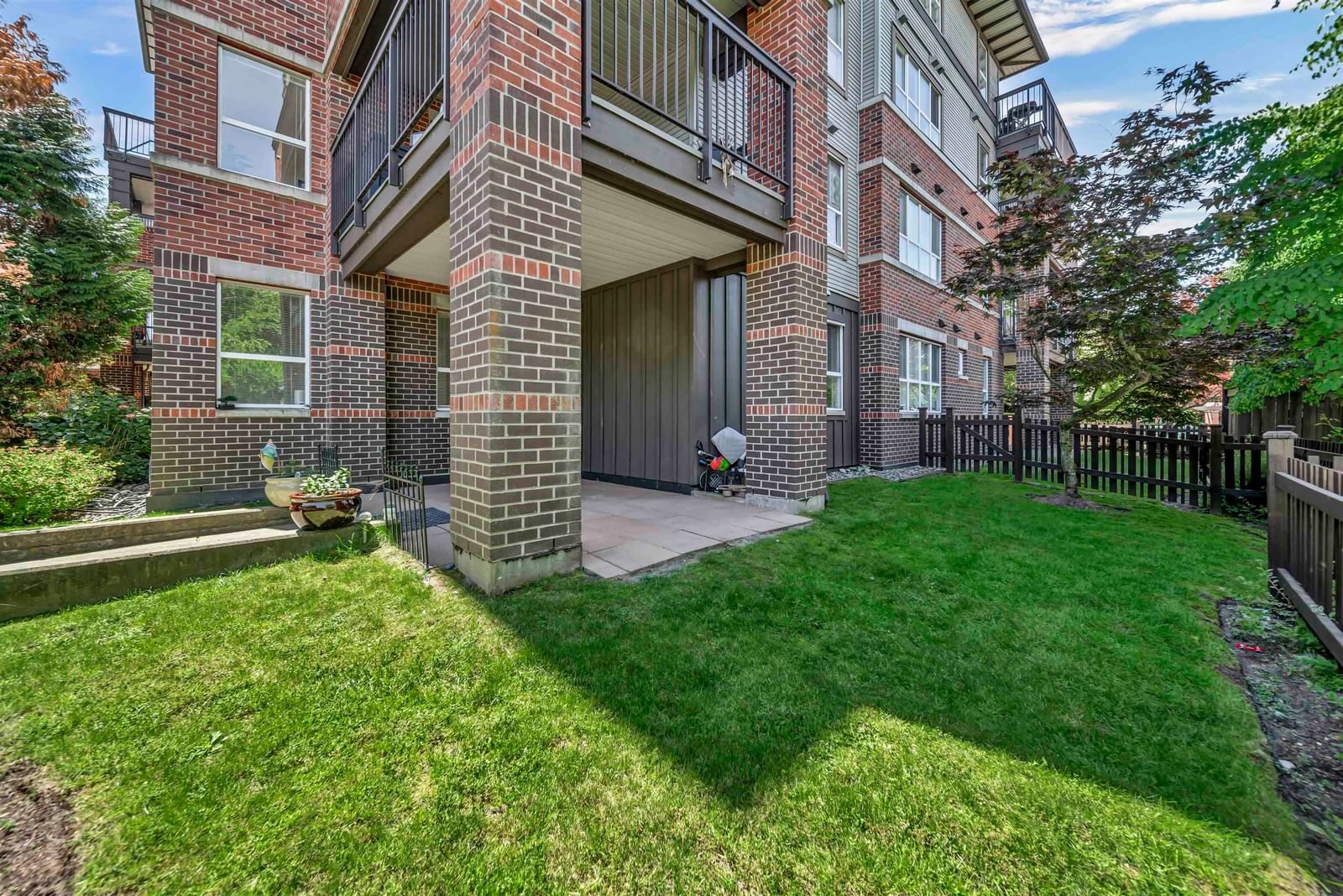 Listing Image 19