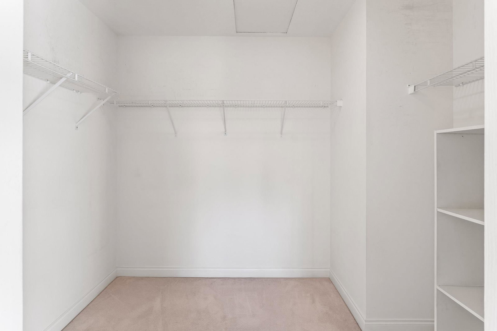 Listing Image 26