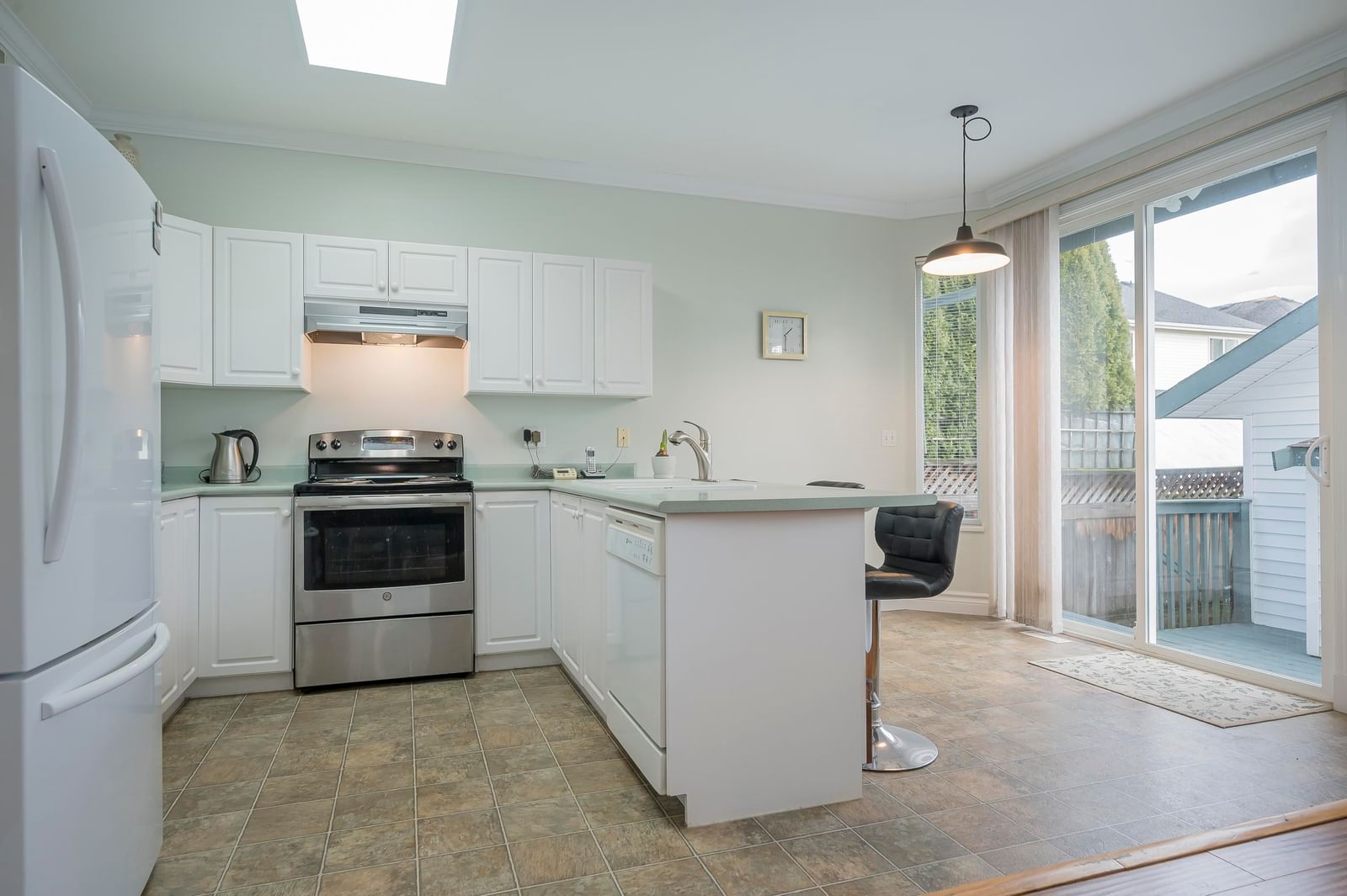 Listing Image 13