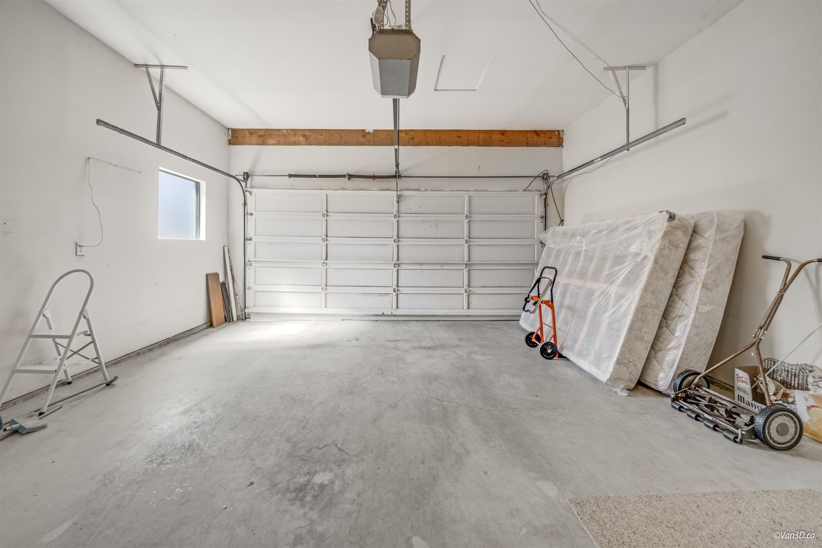 Listing Image 37