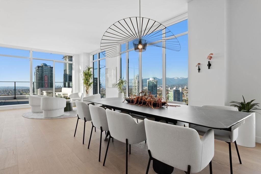 Image of home for listing MLS® R2958069