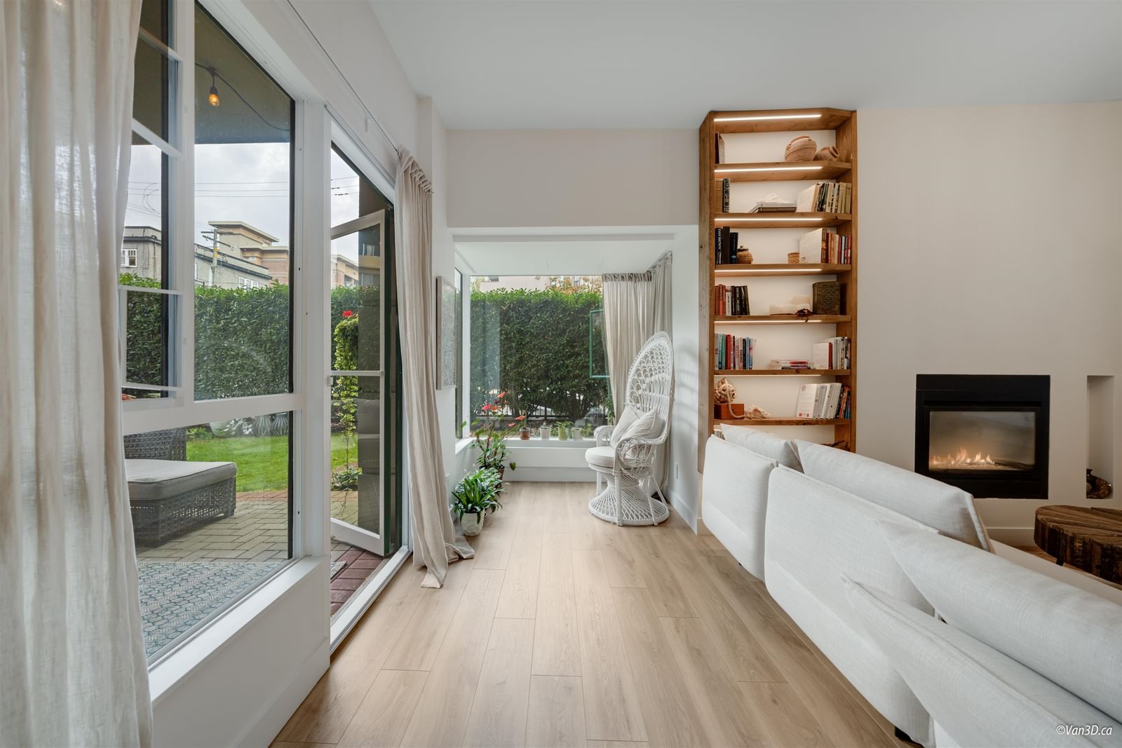 Listing Image 11