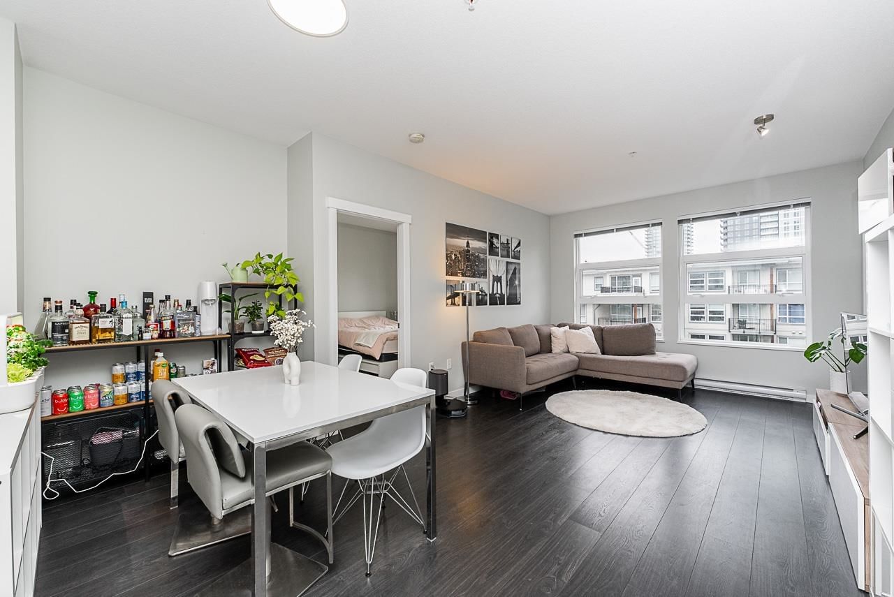 Listing Image 11
