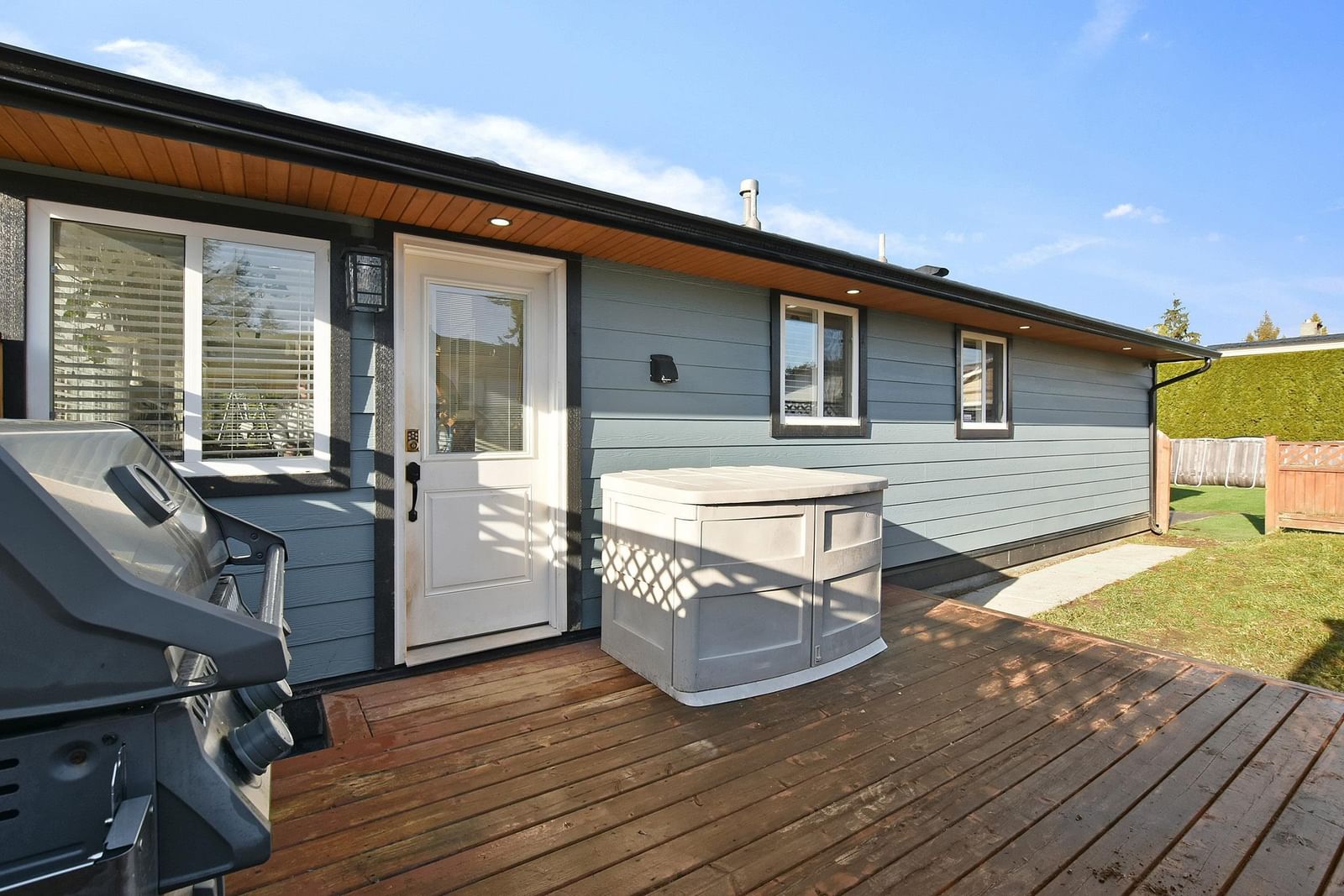 Listing Image 17