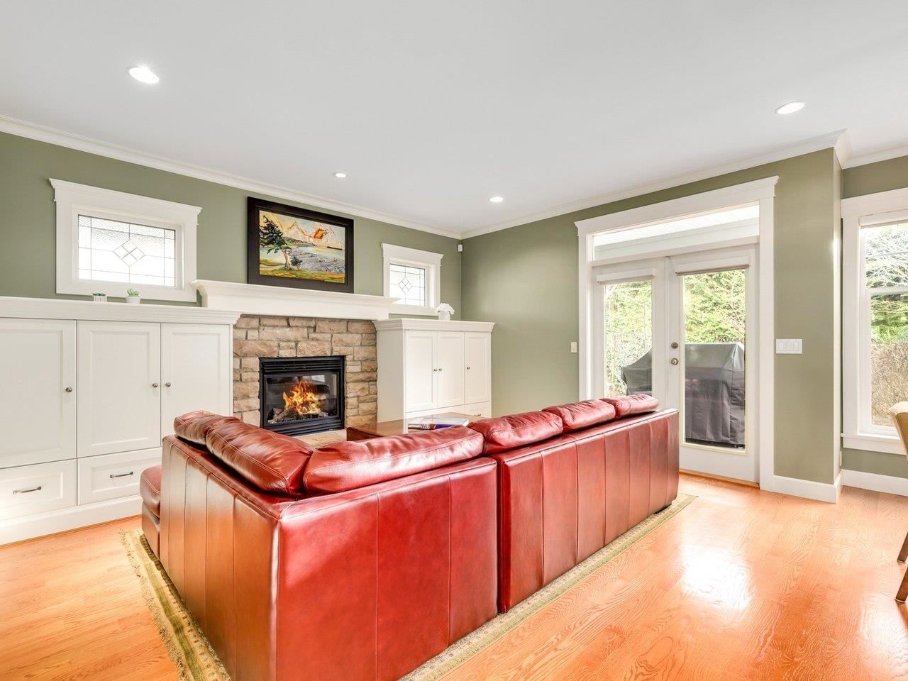 Listing Image 9