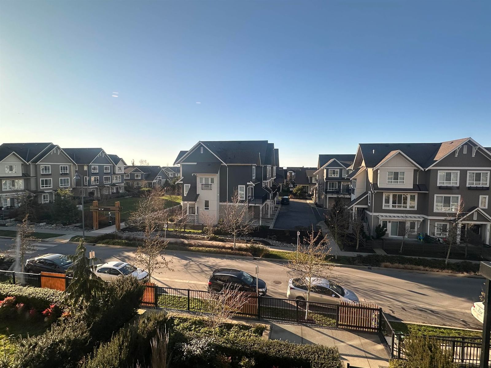 Listing Image 17