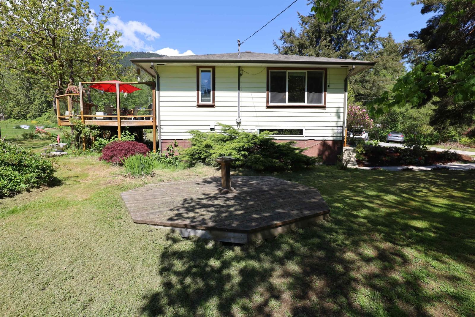 Listing Image 9
