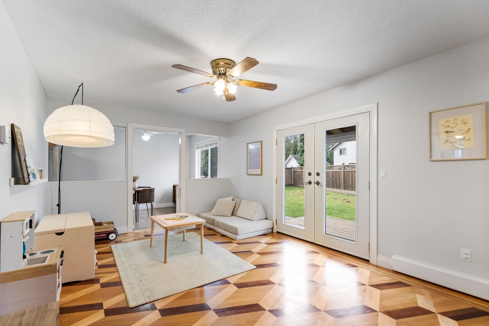 Listing Image 16