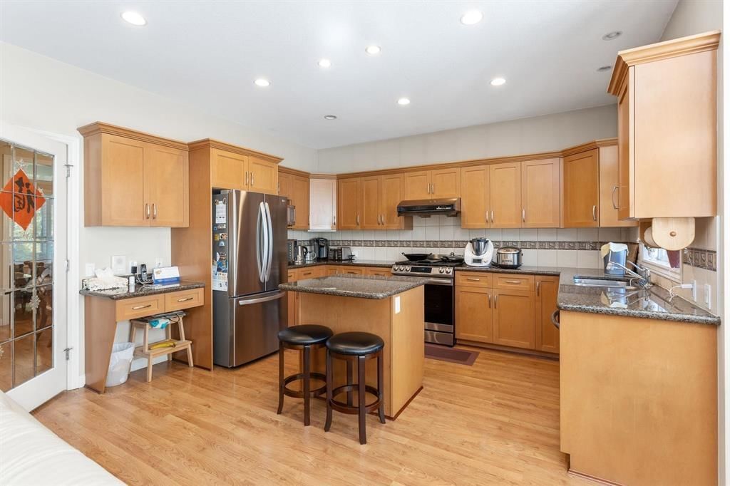 Listing Image 14