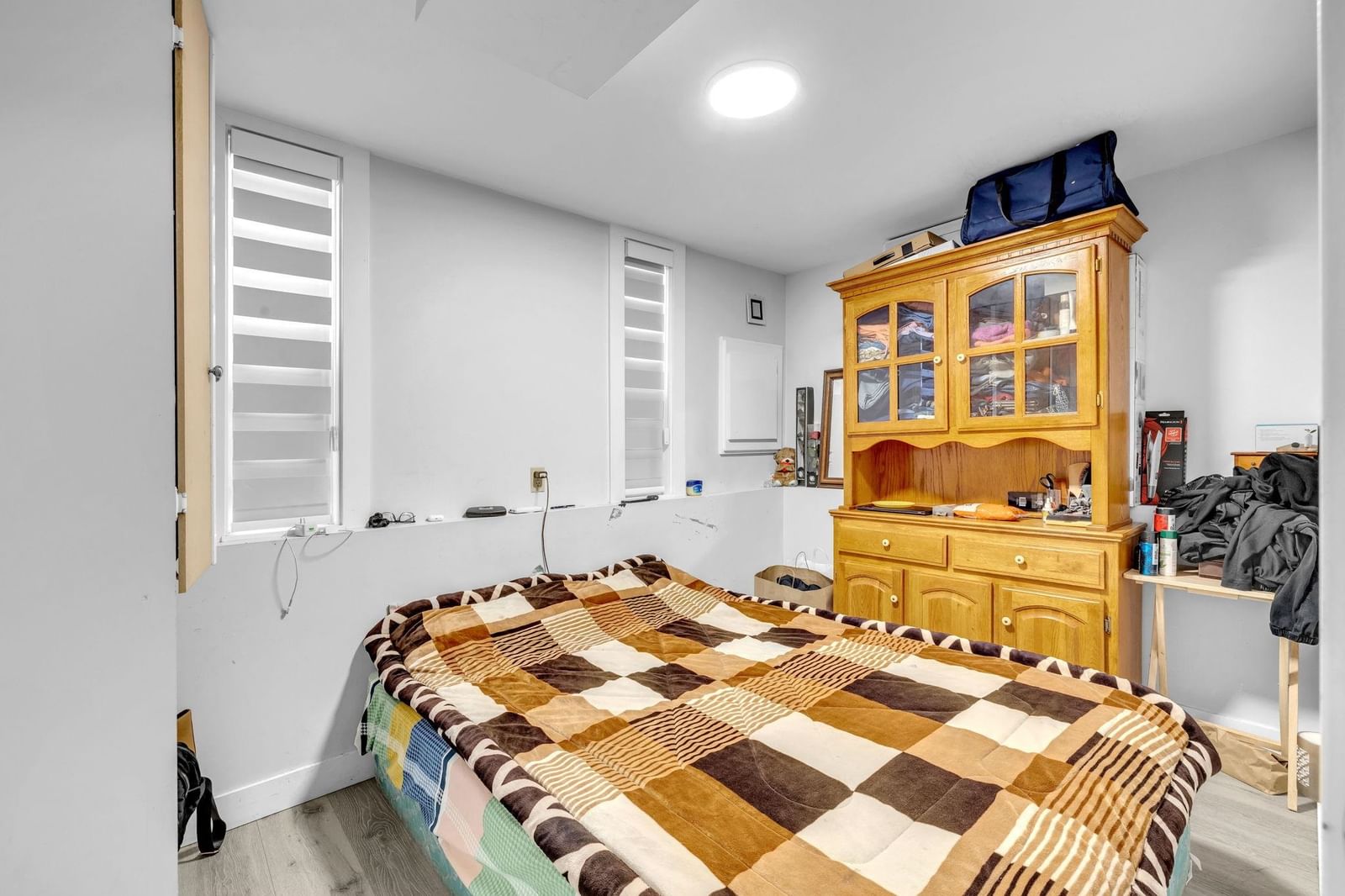 Listing Image 19