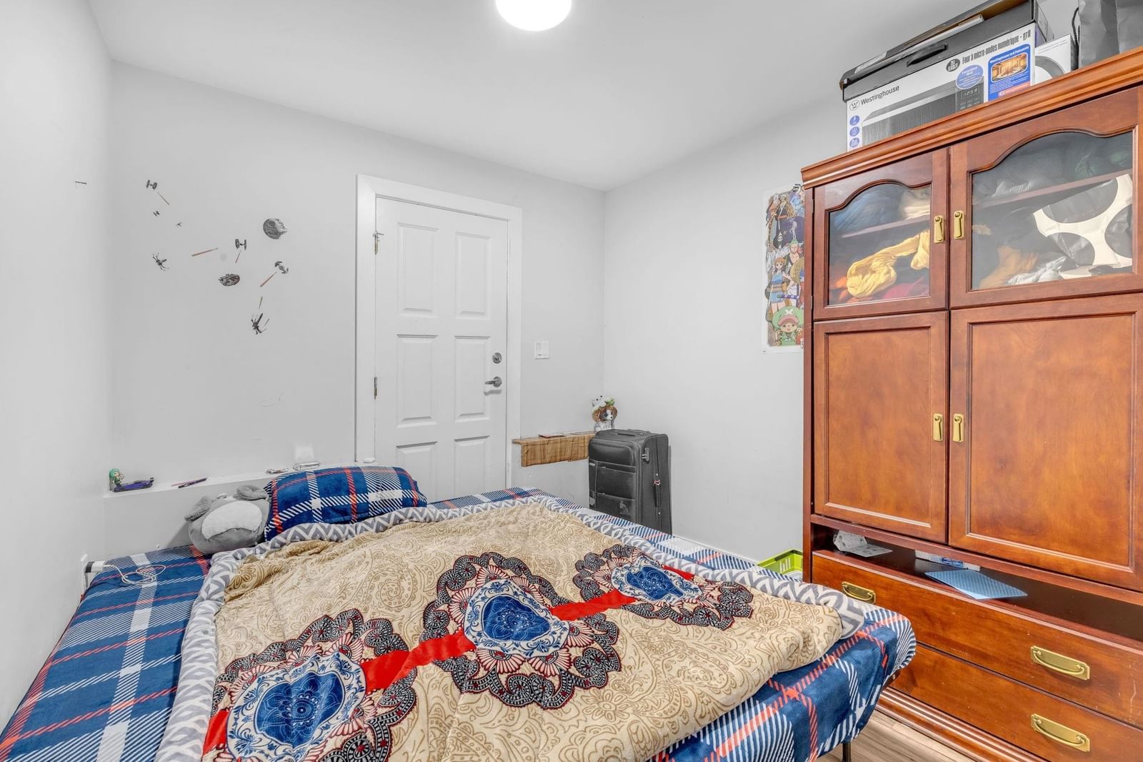 Listing Image 22