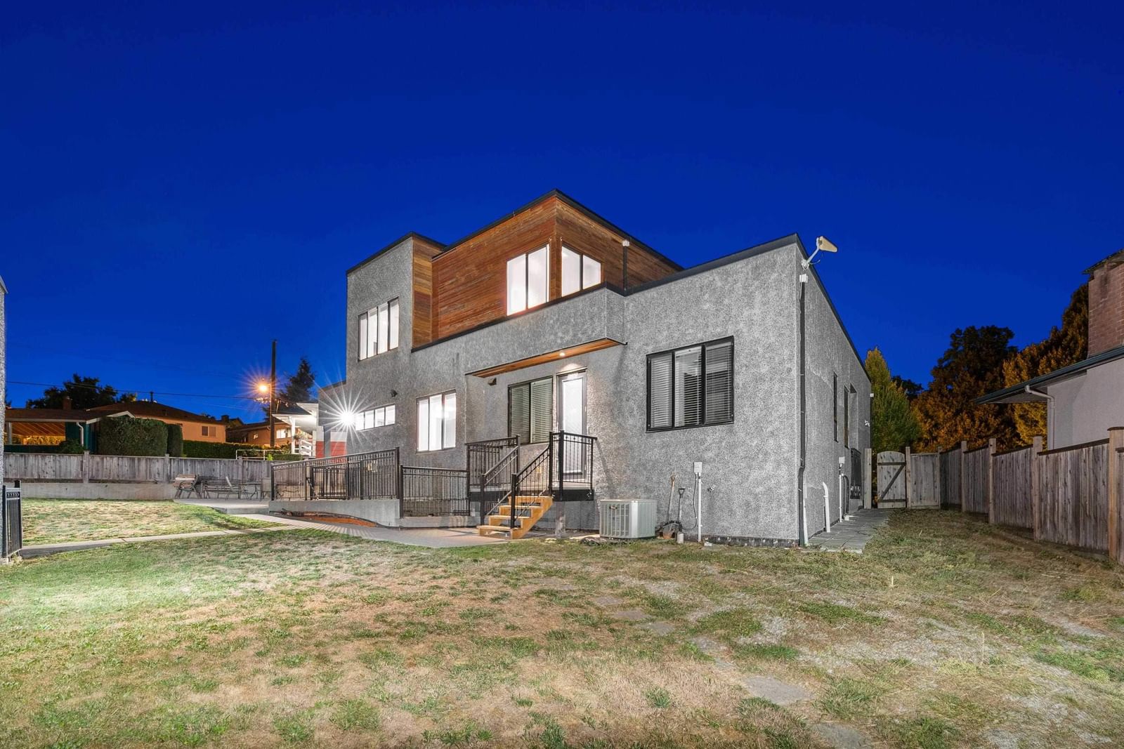 Listing Image 29