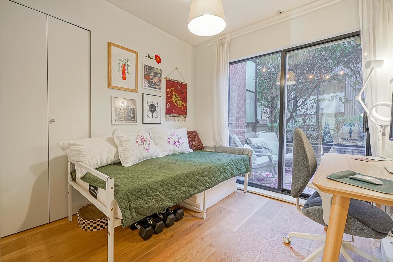 Listing Image 19