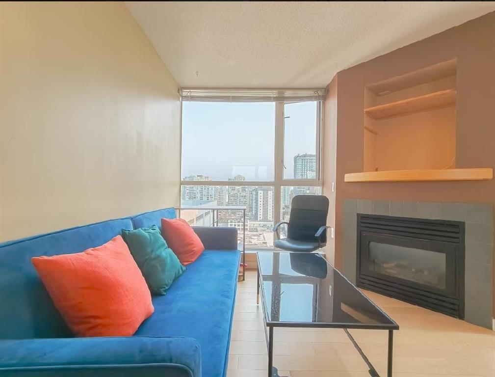 Listing Image 1