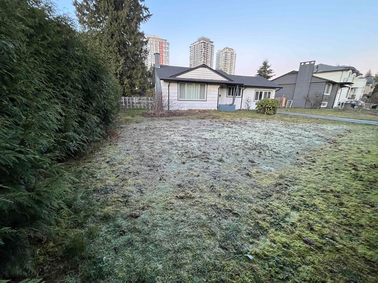 Listing Image 10