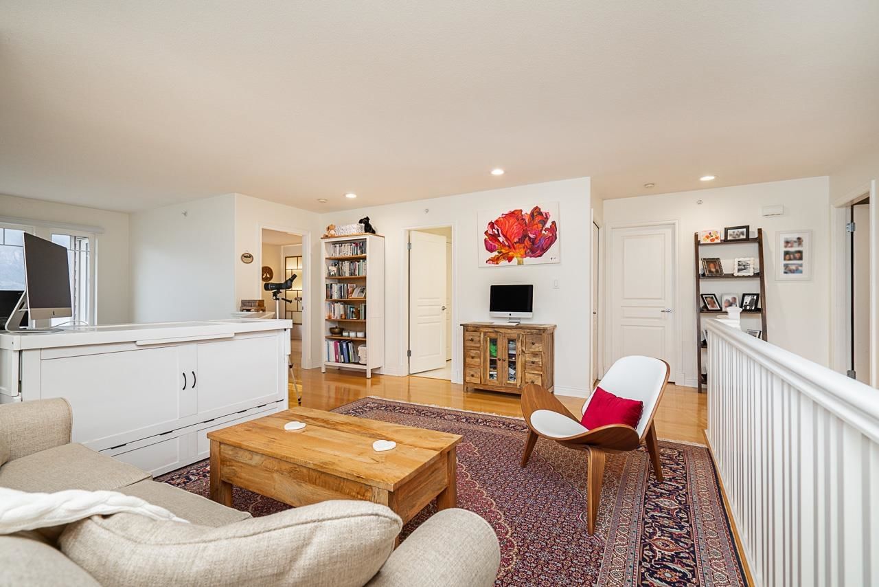 Listing Image 17