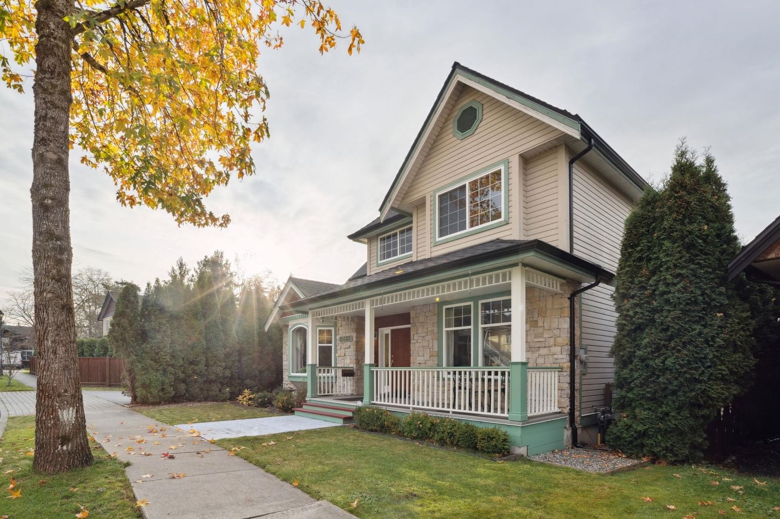 Listing Image 1
