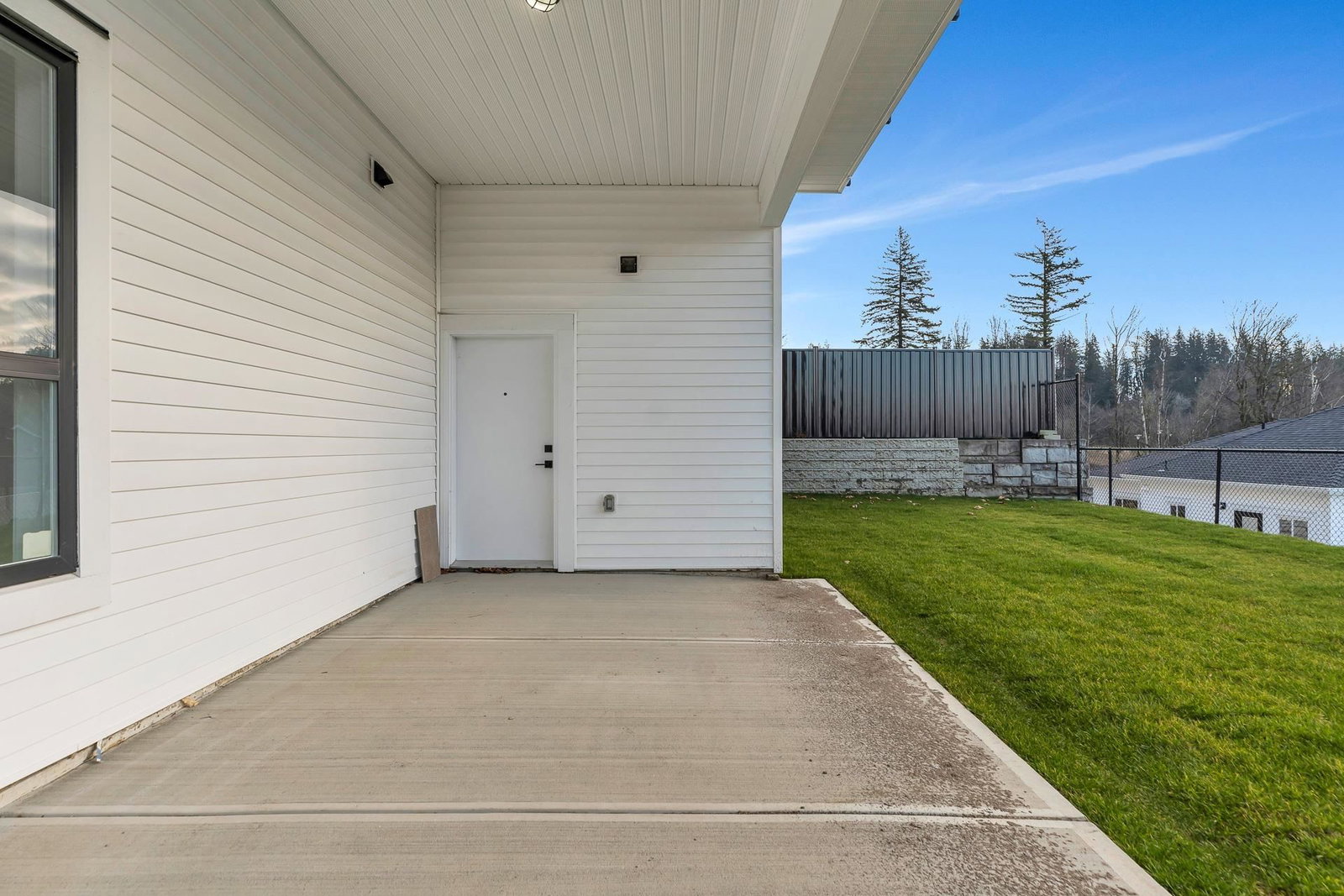 Listing Image 24