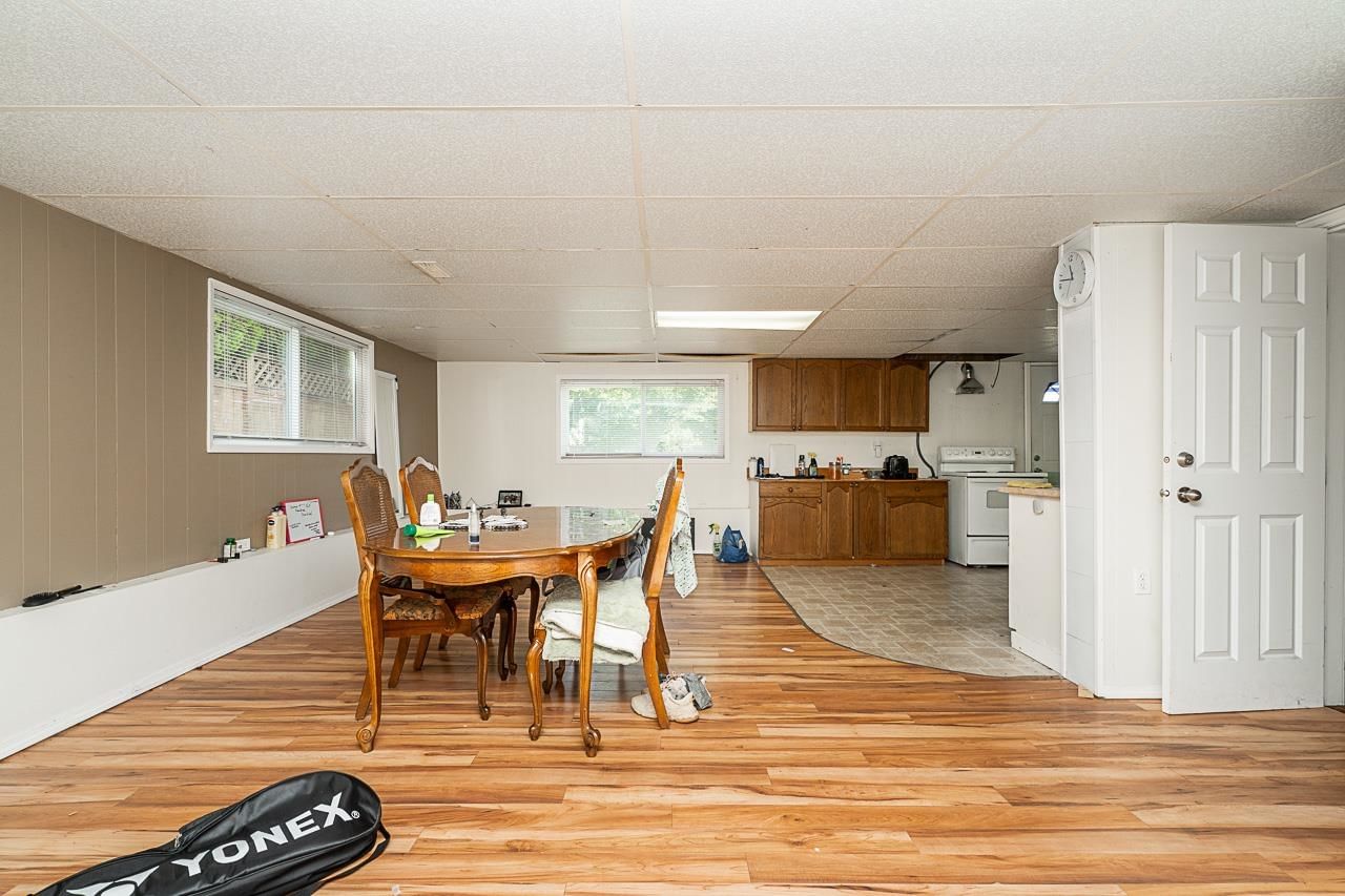 Listing Image 16