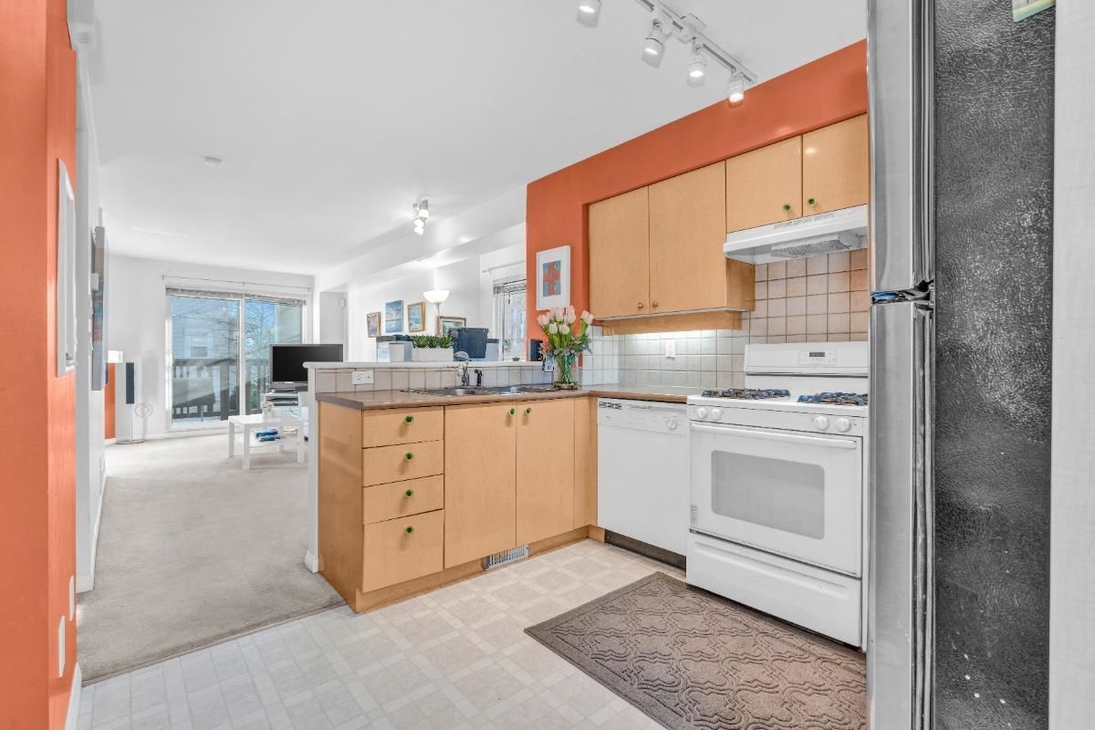 Listing Image 14