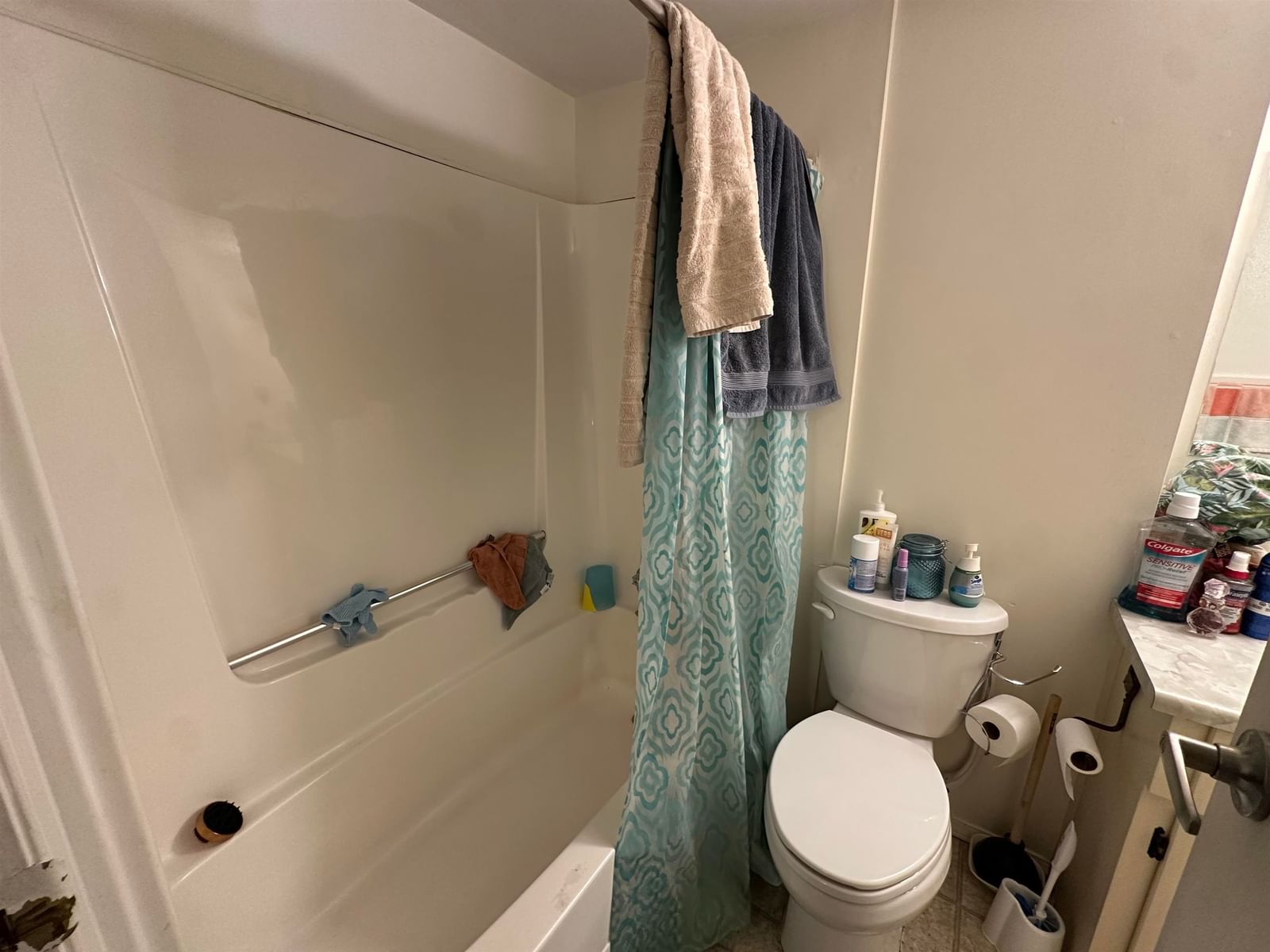 Listing Image 12
