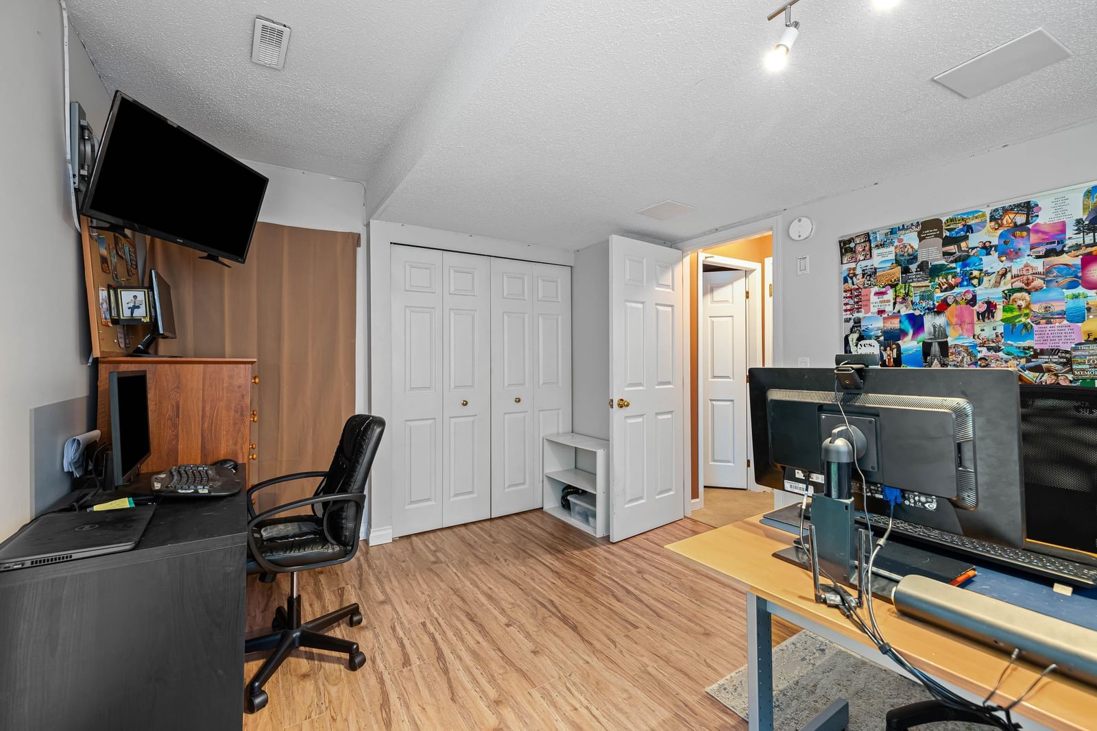 Listing Image 24