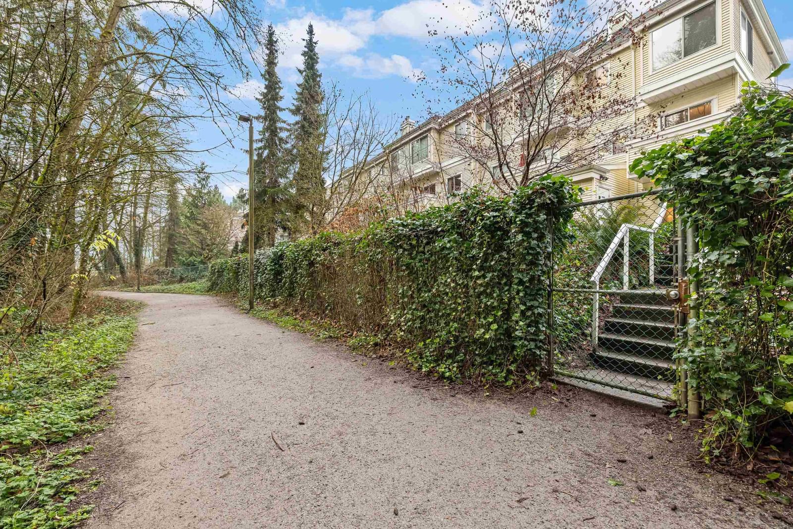 Listing Image 29