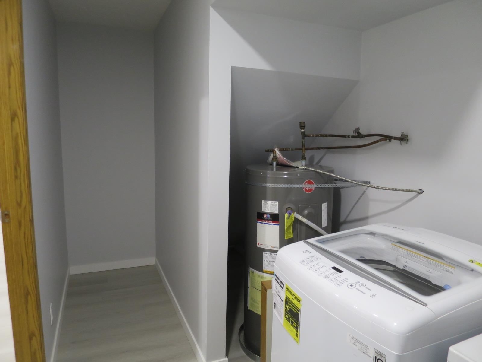 Listing Image 12