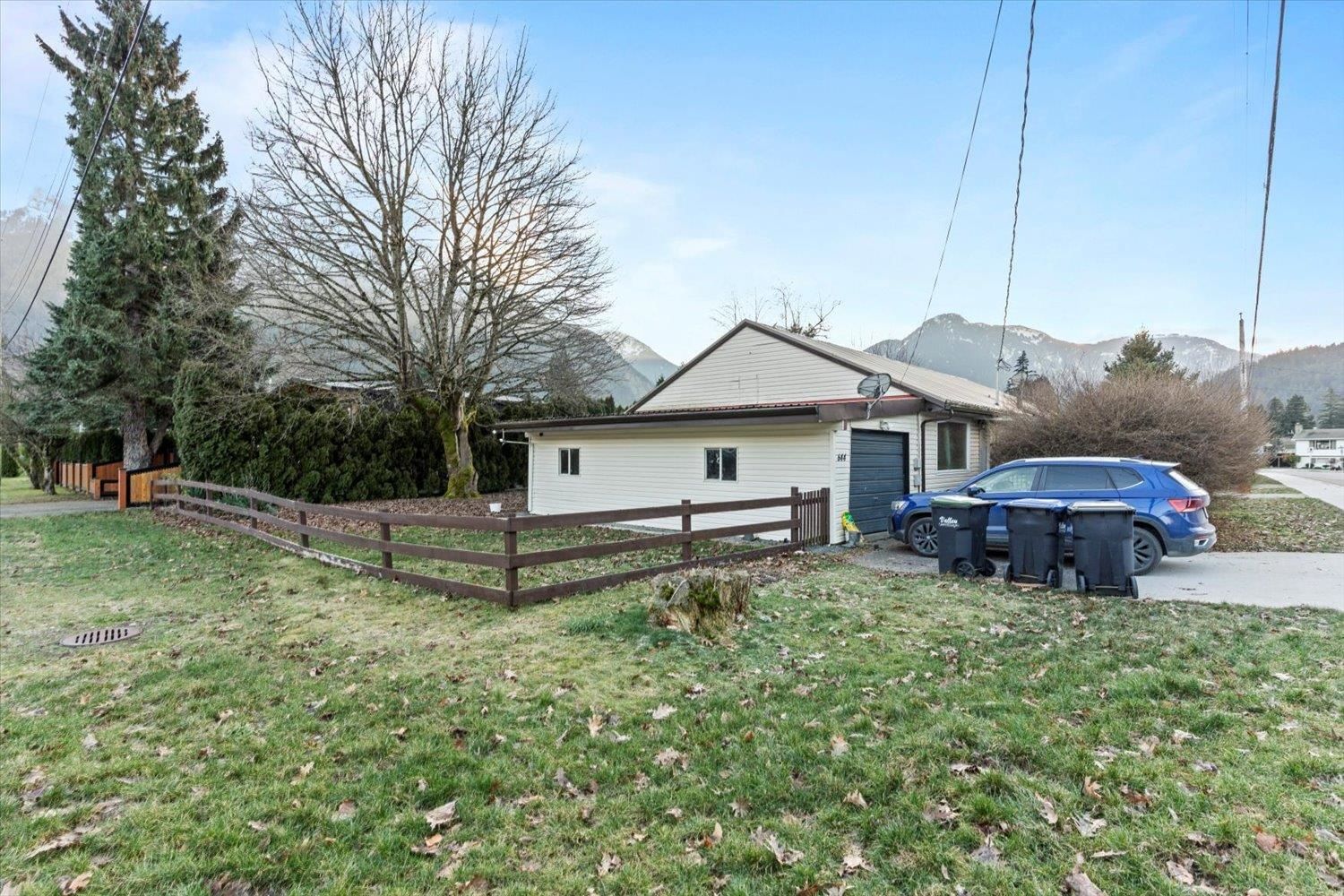 Listing Image 1