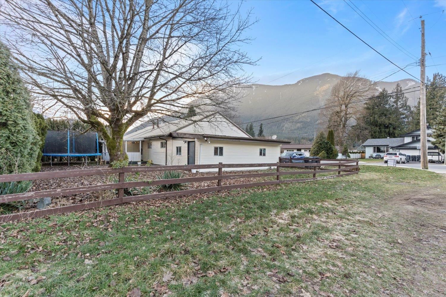 Listing Image 25