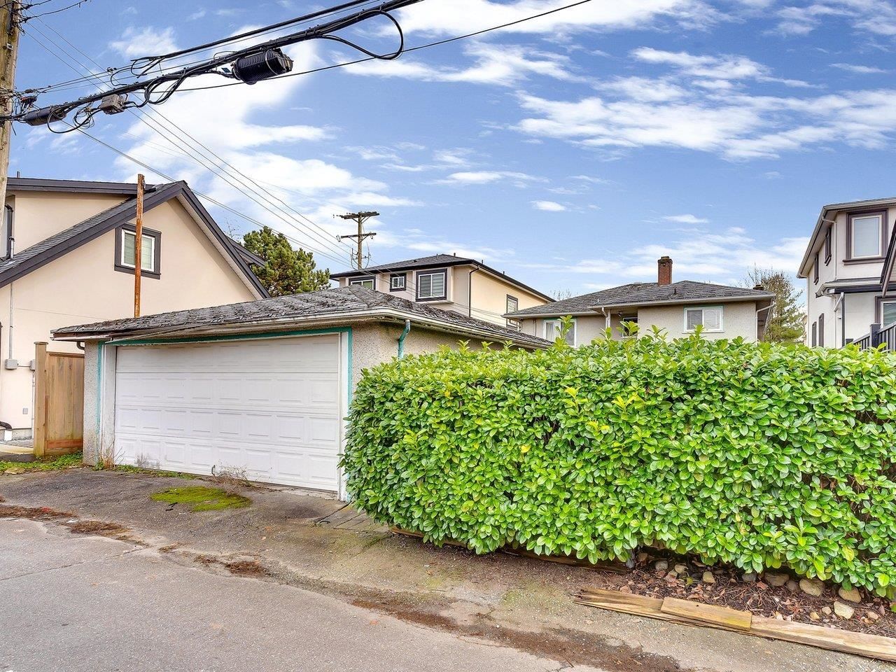 Listing Image 6