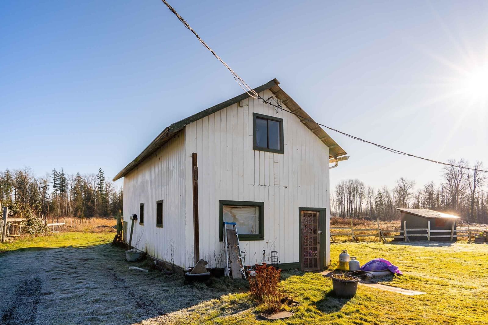 Listing Image 4